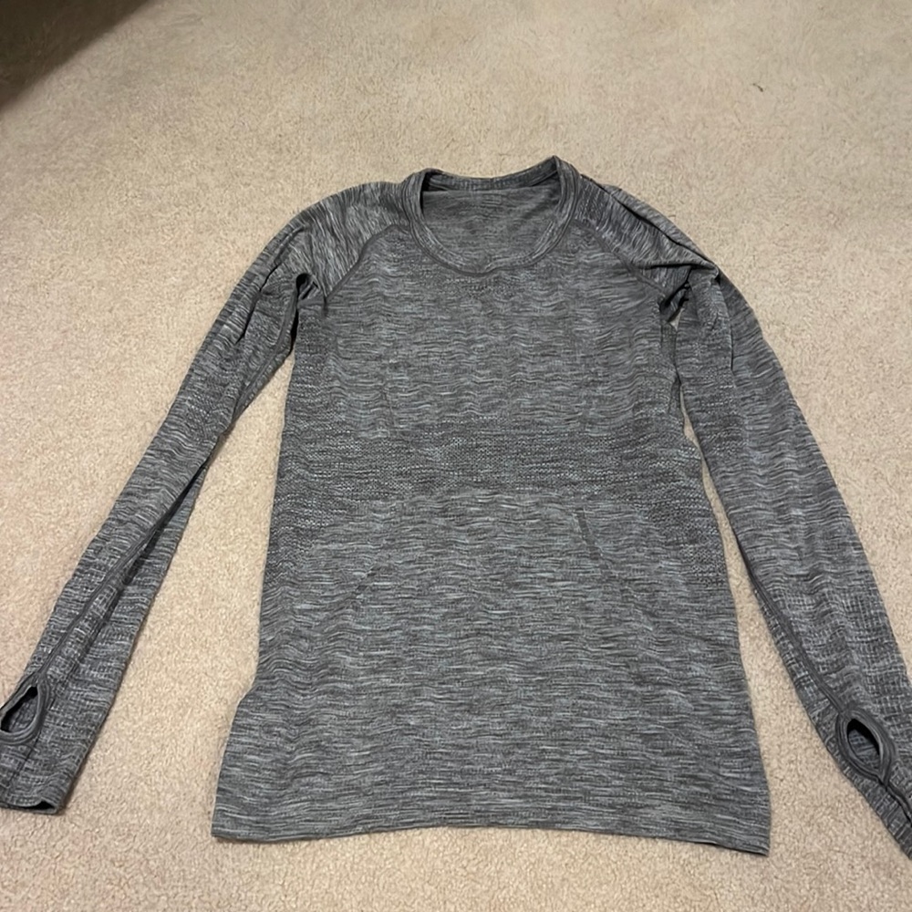 Lululemon long sleeve top